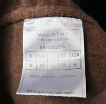 Carica l'immagine nel visualizzatore di Gallery, Dior Brown Cashmere Jacket