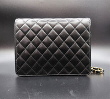 Charger l'image dans la galerie, Chanel Classic Mini Square Quilted Bag