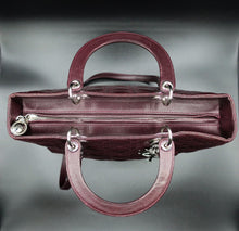 Charger l'image dans la galerie, Christian Dior Large Lady Dior Bag
