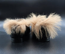 Carica l'immagine nel visualizzatore di Gallery, Gucci Jordaan Fur Loafers