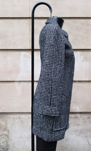 Cargar imagen en el visor de la galería, Chanel Black & White Coat