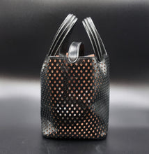Carica l'immagine nel visualizzatore di Gallery, 6. Azzedine Alaïa Laser-cut Mini Leather Bag