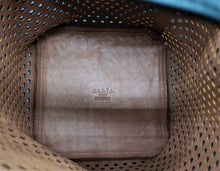 Carica l'immagine nel visualizzatore di Gallery, 6. Azzedine Alaïa Laser-cut Mini Leather Bag