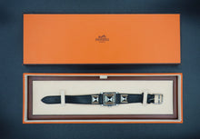 Cargar imagen en el visor de la galería, 7. Hèrmes Médor 23 mm Watch