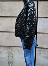 Carica l'immagine nel visualizzatore di Gallery, 9. Chanel Black Sequin Jacket