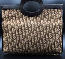 Charger l'image dans la galerie, Dior Fold Over Envelope Clutch