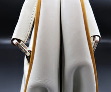 Charger l'image dans la galerie, 3. Vintage Prada White Leather Bag