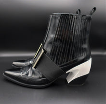 Charger l'image dans la galerie, Roger Vivier Viv Tex Chelsea Boots