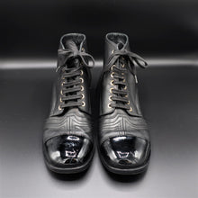 Charger l'image dans la galerie, Chanel Black Ankle Boots