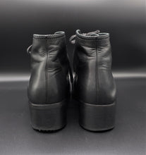 Charger l'image dans la galerie, Chanel Black Ankle Boots