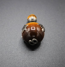 Load image into Gallery viewer, Dior "Mise en Dior" No. 8 Earring