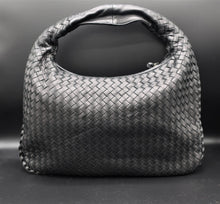 Cargar imagen en el visor de la galería, Bottega Veneta Shoulder Bag