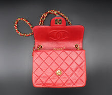 Charger l'image dans la galerie, Chanel Mini Red Flap Bag