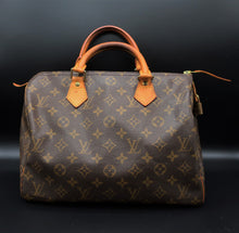 Charger l'image dans la galerie, Louis Vuitton Monogram Speedy Bag