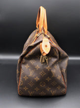 Charger l'image dans la galerie, Louis Vuitton Monogram Speedy Bag