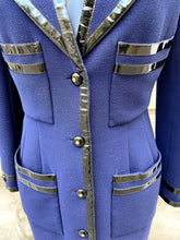 Cargar imagen en el visor de la galería, Chanel Jacket