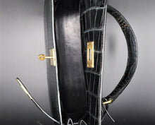 Load image into Gallery viewer, Hermès Kelly 28 CM Croco Bag