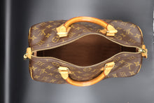 Carica l'immagine nel visualizzatore di Gallery, Louis Vuitton Speedy Monogram Bag
