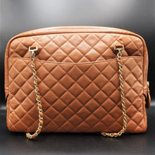 Charger l'image dans la galerie, Chanel Large Quilted Leather 1992 Collection Bag