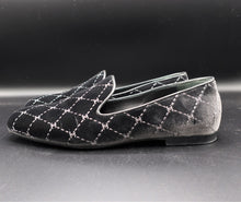 Charger l'image dans la galerie, Chanel CC Loafer Flats