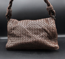 Cargar imagen en el visor de la galería, Bottega Veneta Braided Double-Flap Bag
