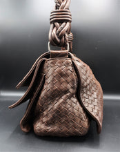 Cargar imagen en el visor de la galería, Bottega Veneta Braided Double-Flap Bag