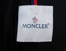 Carica l'immagine nel visualizzatore di Gallery, Moncler Puffer Jacket