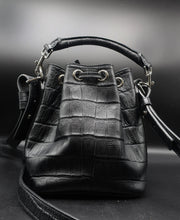 Cargar imagen en el visor de la galería, Saint Laurent Emmanuelle Bucket Bag