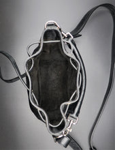 Cargar imagen en el visor de la galería, Saint Laurent Emmanuelle Bucket Bag