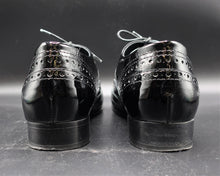 Charger l'image dans la galerie, Chanel Patent Leather Oxford Shoes