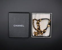 Cargar imagen en el visor de la galería, Chanel Leather Bracelet