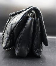 Charger l'image dans la galerie, Chanel Black Quilted 3 Bag