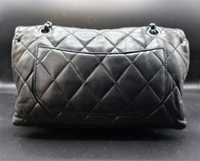 Charger l'image dans la galerie, Chanel Black Quilted 3 Bag