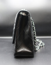 Charger l'image dans la galerie, Chanel Jumbo Quilted Bag 30 CM