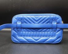 Carica l'immagine nel visualizzatore di Gallery, Bvlgari Serpenti Forever Belt Bag