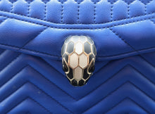 Carica l'immagine nel visualizzatore di Gallery, Bvlgari Serpenti Forever Belt Bag