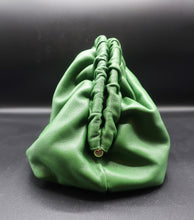 Carica l'immagine nel visualizzatore di Gallery, Mansur Gavriel Cloud Pouch Bag