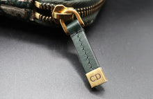 Charger l'image dans la galerie, Christian Dior Oblique Clutch Bag
