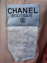 Charger l'image dans la galerie, Chanel Pink Tweed Jacket