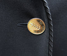 Charger l'image dans la galerie, Chanel Black Jacket