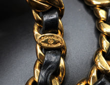 Carica l'immagine nel visualizzatore di Gallery, Chanel Chain & Leather Belt