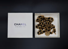 Carica l'immagine nel visualizzatore di Gallery, Chanel Chain & Leather Belt