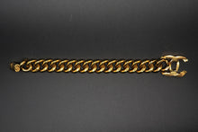Carica l'immagine nel visualizzatore di Gallery, Chanel Chain CC Bracelet
