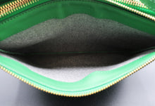 Charger l'image dans la galerie, Céline Green Trio Bag