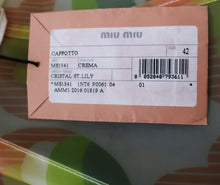 Carica l'immagine nel visualizzatore di Gallery, Miu Miu Vinyl Raincoat