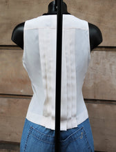 Carica l'immagine nel visualizzatore di Gallery, Chanel Silk Blouse