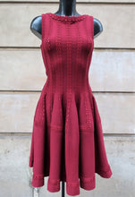 Cargar imagen en el visor de la galería, Azzedine Alaïa Burgundy Dress