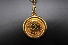 Carica l'immagine nel visualizzatore di Gallery, Chanel Chain Belt