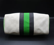 Charger l'image dans la galerie, Gucci Monogram Supreme Small Joy Boston Bag