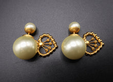 Carica l'immagine nel visualizzatore di Gallery, Dior Tribales Earrings